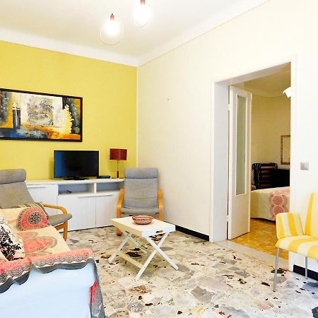 Villa Unifamiliare Con Posto Auto! 레반토 외부 사진